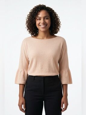 ✌️4 for $20✌️ 
Pistache lightweight tunic sweater